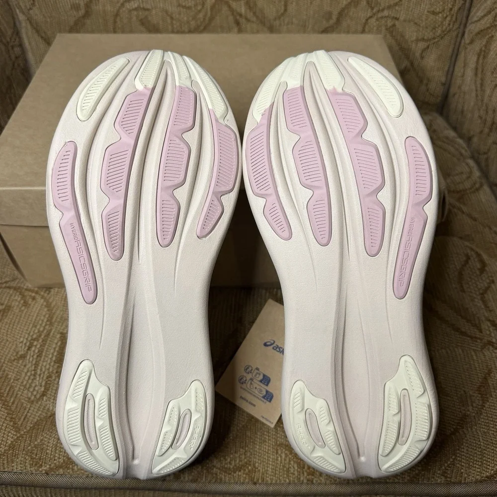 ASICS Gel-Nimbus 28 Mineral Beige Cream 1012B899-250 Women's 9 Running Shoes